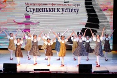 19 ����� � �. ����-��� � ��� �������� ��������� ������������� ���������-������� ���������� � ������. � ��������� ������� ������� ����� 30 ���������������� �����������. ��� ������� ������ ����������� ����������������� ���������� �Best Crew� �������� ����